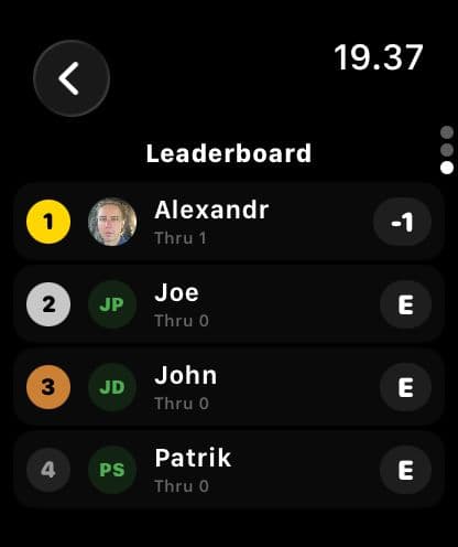 Live-tulostaulu GolfBookerin Apple Watch -sovelluksessa